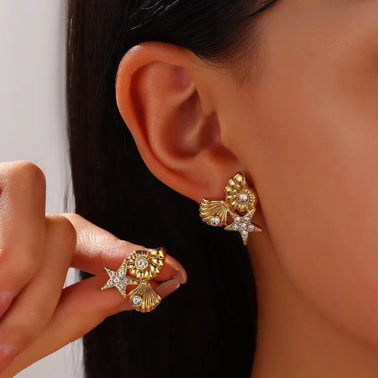 Cercei din oțel auriu cu scoici și stele de mare-