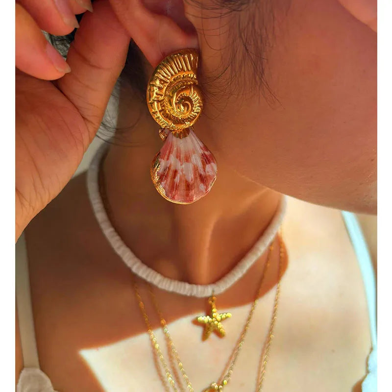 Σκουλαρίκια επιχρυσωμένο ατσάλι με φυσικό κοχύλι - EA799