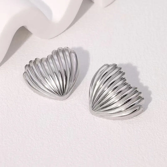 Earrings silver heart with lines-ea176