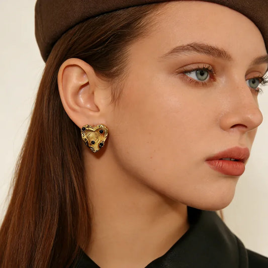 Σκουλαρίκια επιχρυσωμένο ατσάλι καρδιές με μαύρα στρας- EA809