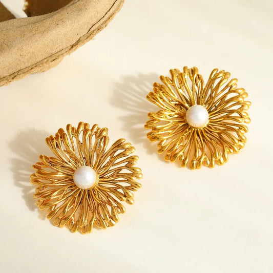 Earrings gilded steel flowers with small pearl-ea592