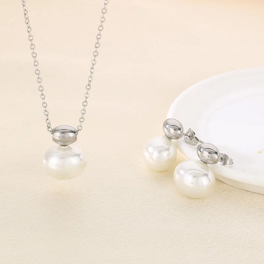 Set di coccole in orecchini d'argento con perle-set004