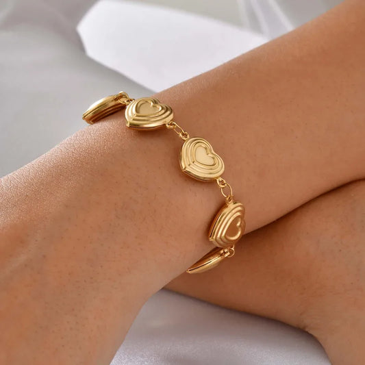 Βραχιόλι επιχρυσωμένο ατσάλι με καρδιές-BR040
