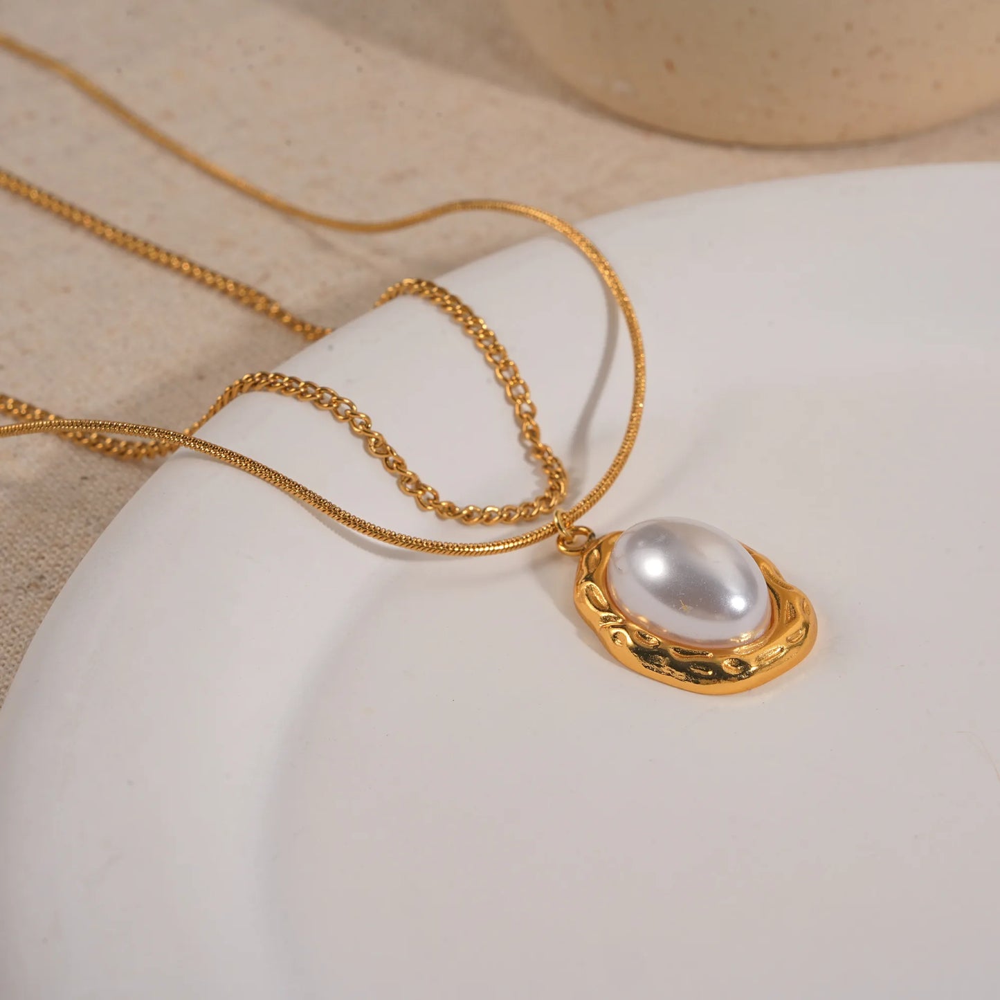 Κολιέ επιχρυσωμένο ατσάλι διπλό με πέρλα-NE441