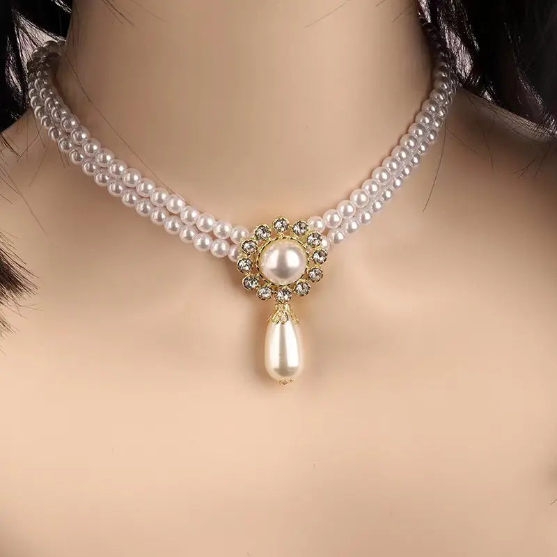Brass necklace with pearls - w212