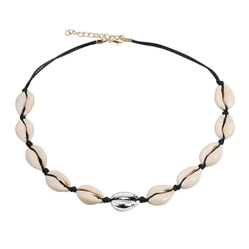 Necklace with rope and shells - w447