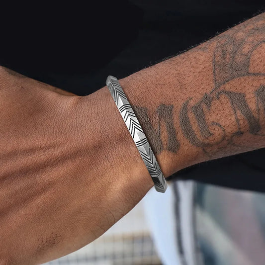 Βραχιόλι ατσάλι με μαύρες γραμμές-BR239