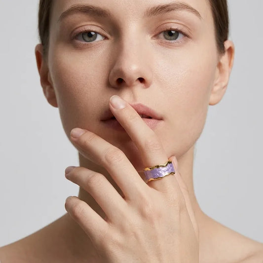 Bague acier doré avec violet - R288