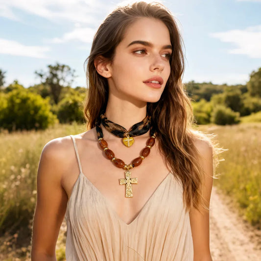 Colier cruce din oțel placat cu aur cu material-NE123