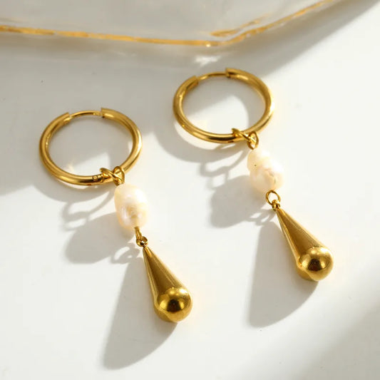 Cercei din oțel placat cu aur, cercuri cu perlă - EA832