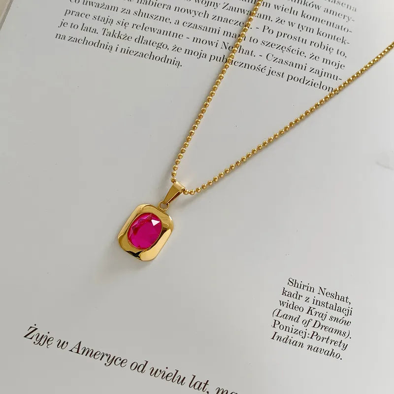 Colar de aço com pedra rosa - W002