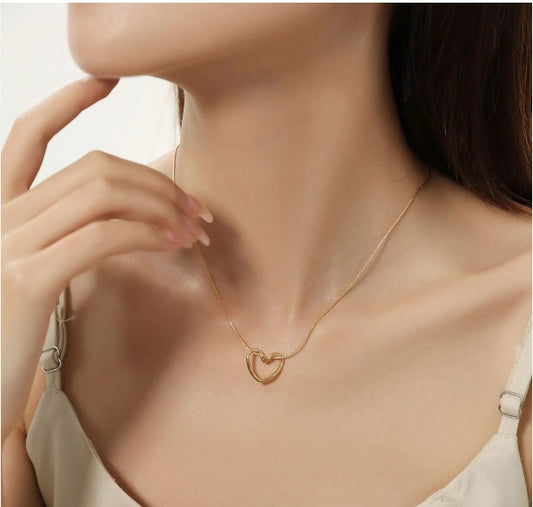 Colier inimă mică de aur din oțel-NE371