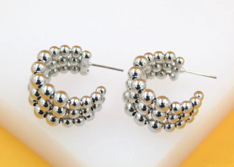 Σκουλαρίκια ασημί κρίκοι με μπαλίτσες-EA282