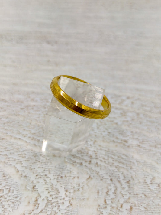 *Anillo de acero con meandro grabado - R073