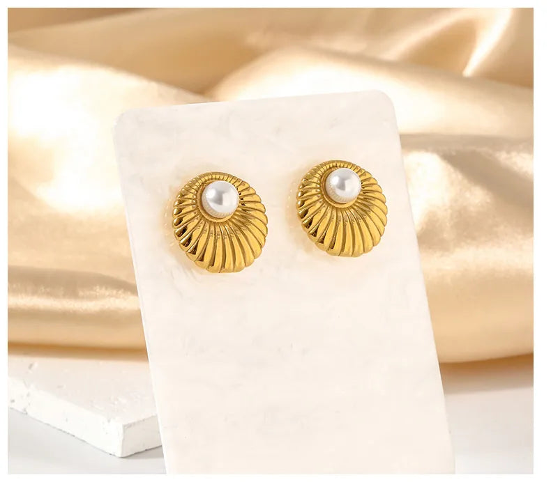 Earrings Gold Plated Tickle with Pearla-EA614