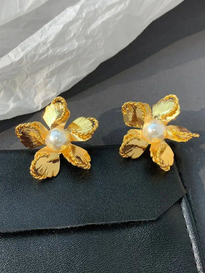 Boucles d'oreilles en perles en forme de fleur Gold-EA512