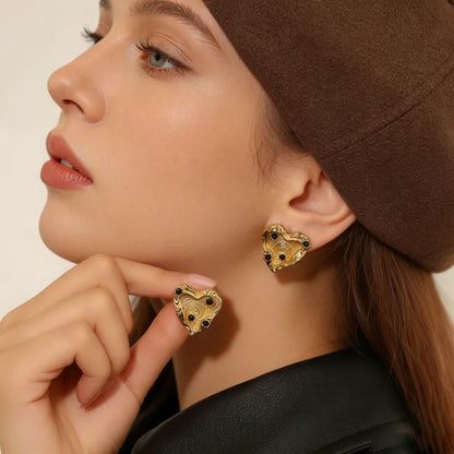 Σκουλαρίκια επιχρυσωμένο ατσάλι καρδιές με μαύρα στρας- EA809