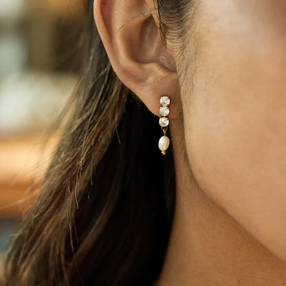 Σκουλαρίκια επιχρυσωμένο ατσάλι με 3 zircon και πέρλα-EA357