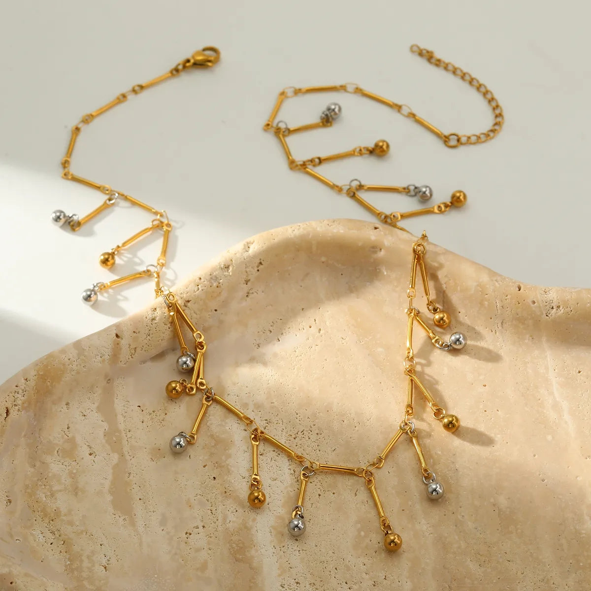 Κολιέ επιχρυσωμένο ατσάλι με ασημί-NE329