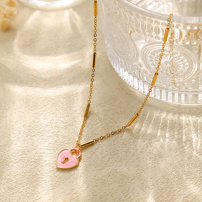 Κολιέ επιχρυσωμένο ατσάλι με ροζ κλειδαριά-NE395