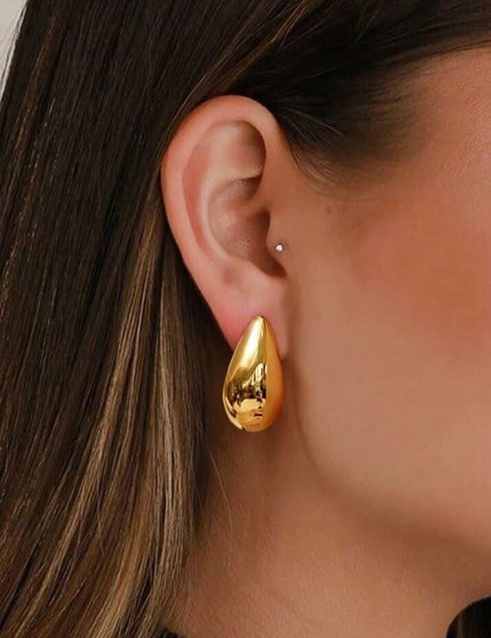 Gold tear drop earrings - ea349