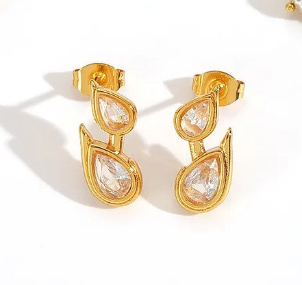 *Cercei din otel placat cu aur cu pietre lacrima-EA553