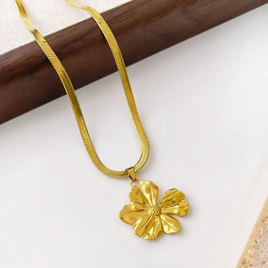 Steel necklace with flower - w284
