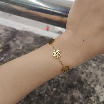 Bratara din otel placat cu aur cu flori-BR236