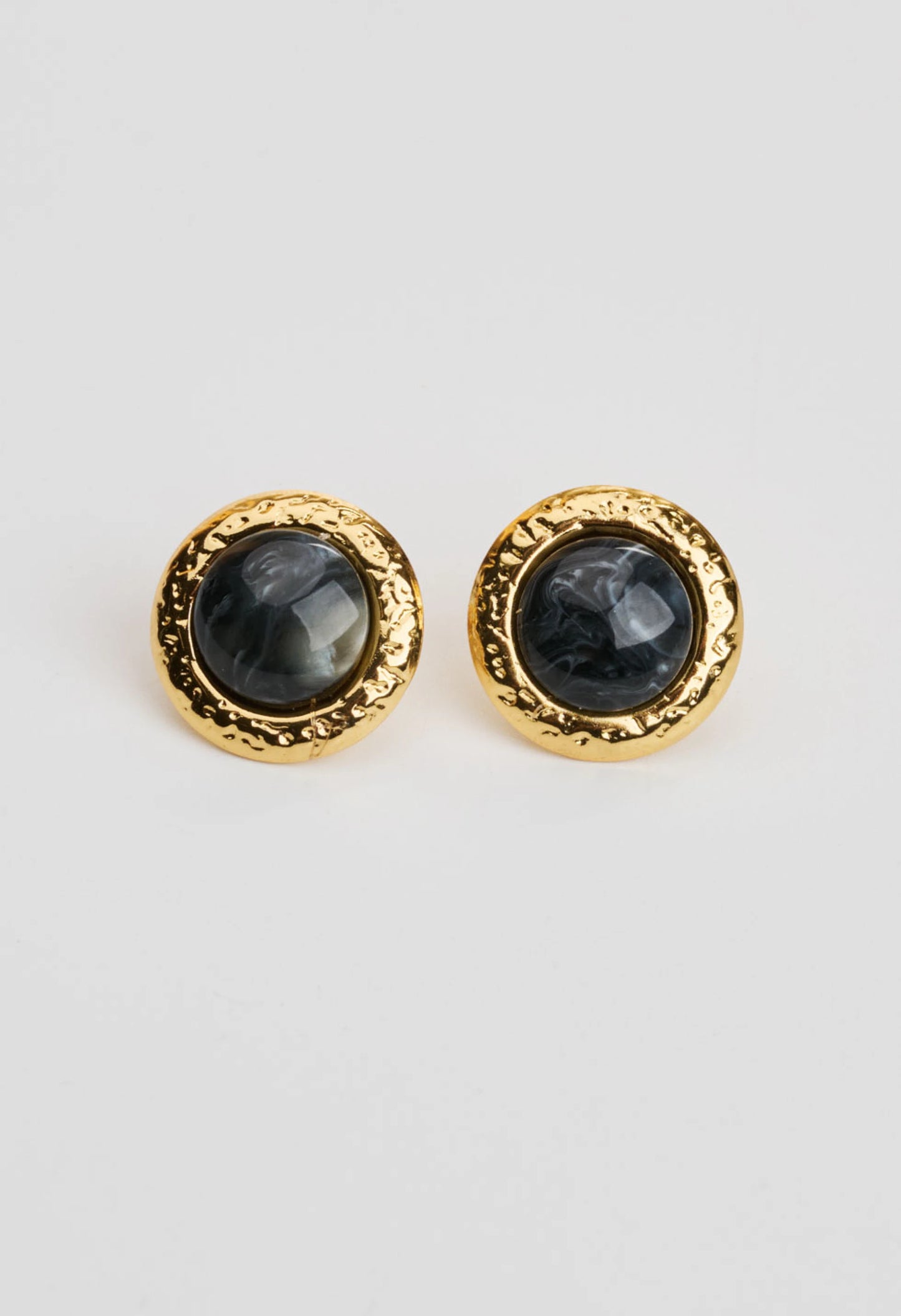 Earrings gold-plated black round with gold frame-EA056