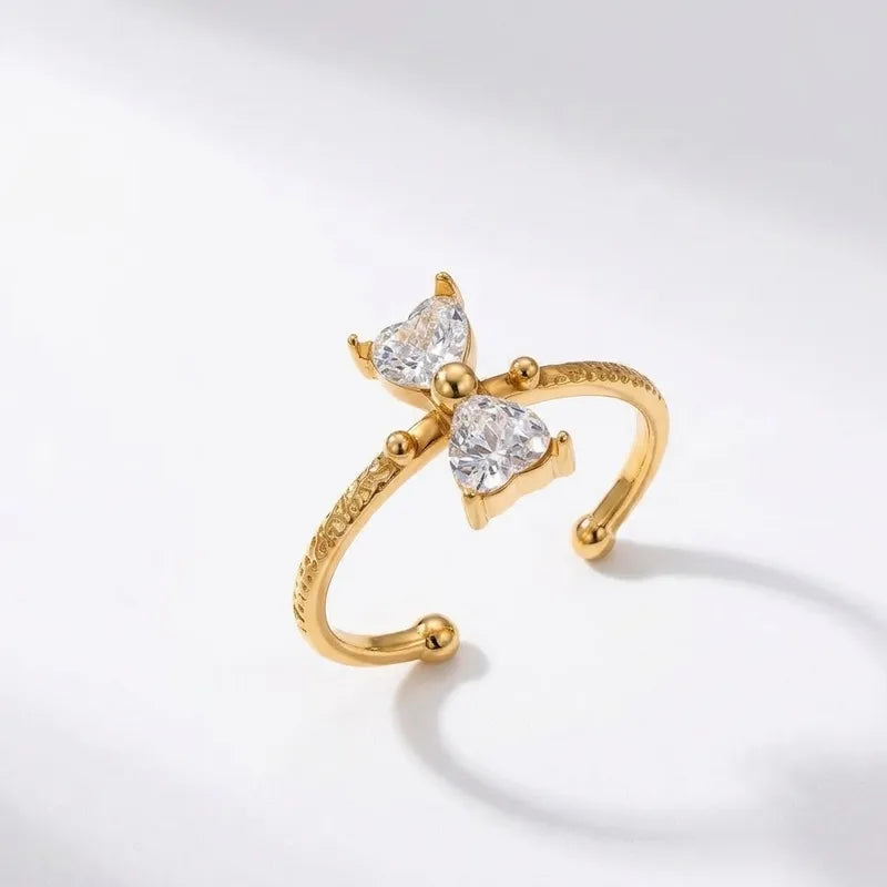 Goldring aus Stahl mit ovalem Zirkon – R152