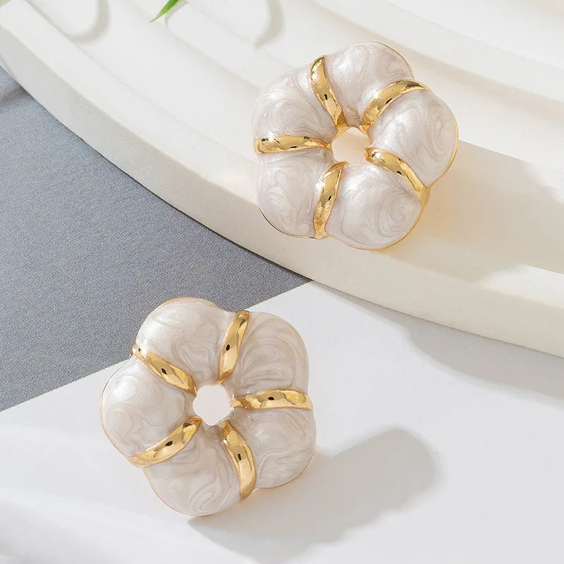 Earrings of a blue flower-ea062