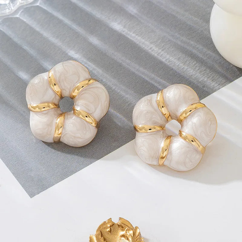 Earrings of a blue flower-ea062