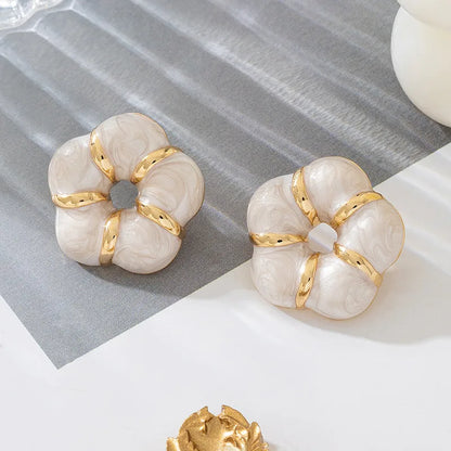 Earrings of a blue flower-ea062