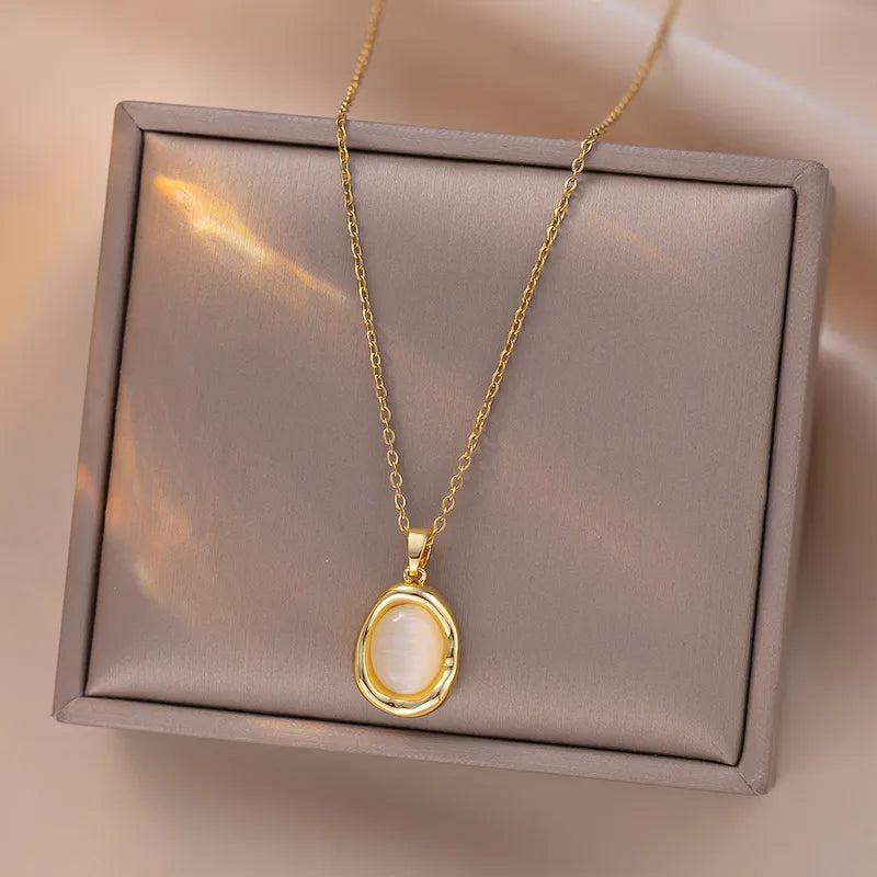 Κολιέ ατσάλι με χρυσό πλαίσιο-NE408