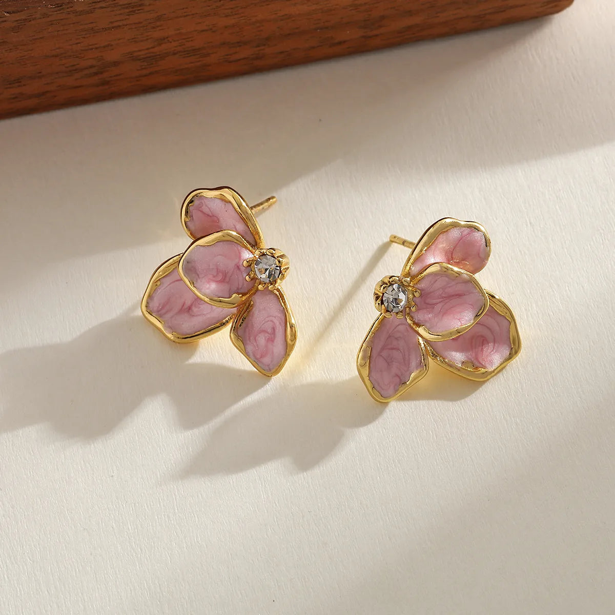 Cercei otel placat cu aur floare zircon roz-EA049