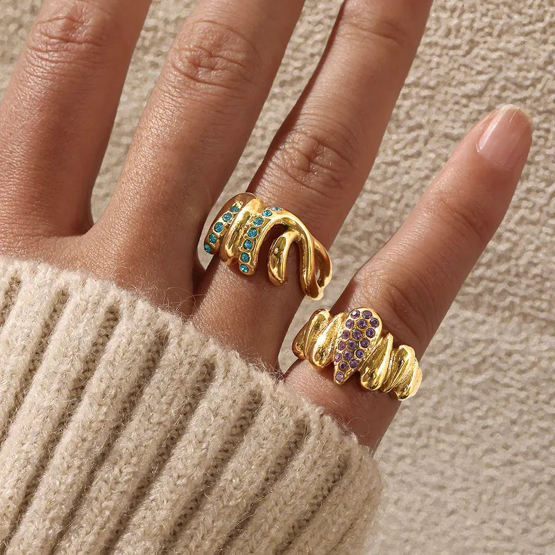 Inel din oțel placat cu aur cu rhinestone mov - R067