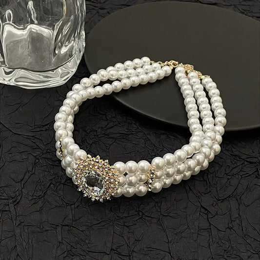 Necklace with pearls and rhinestones - w208