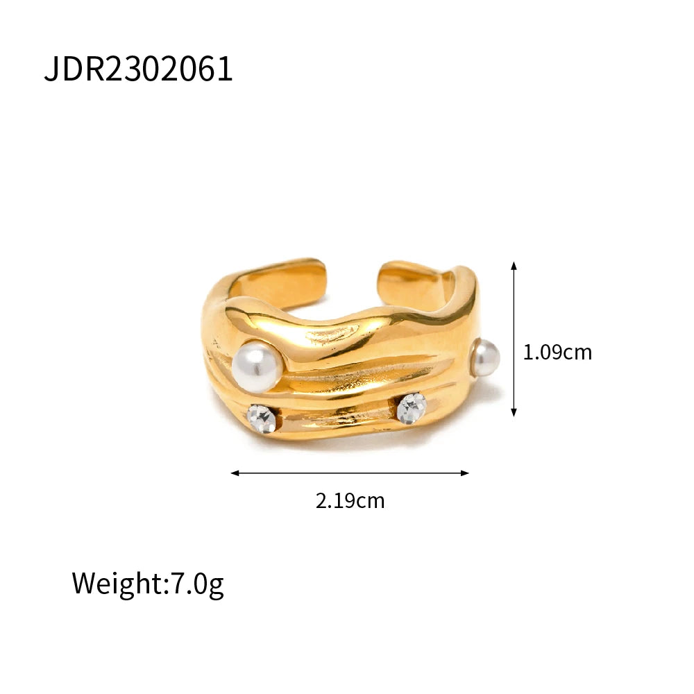 Ring with pearls and zircon-R070