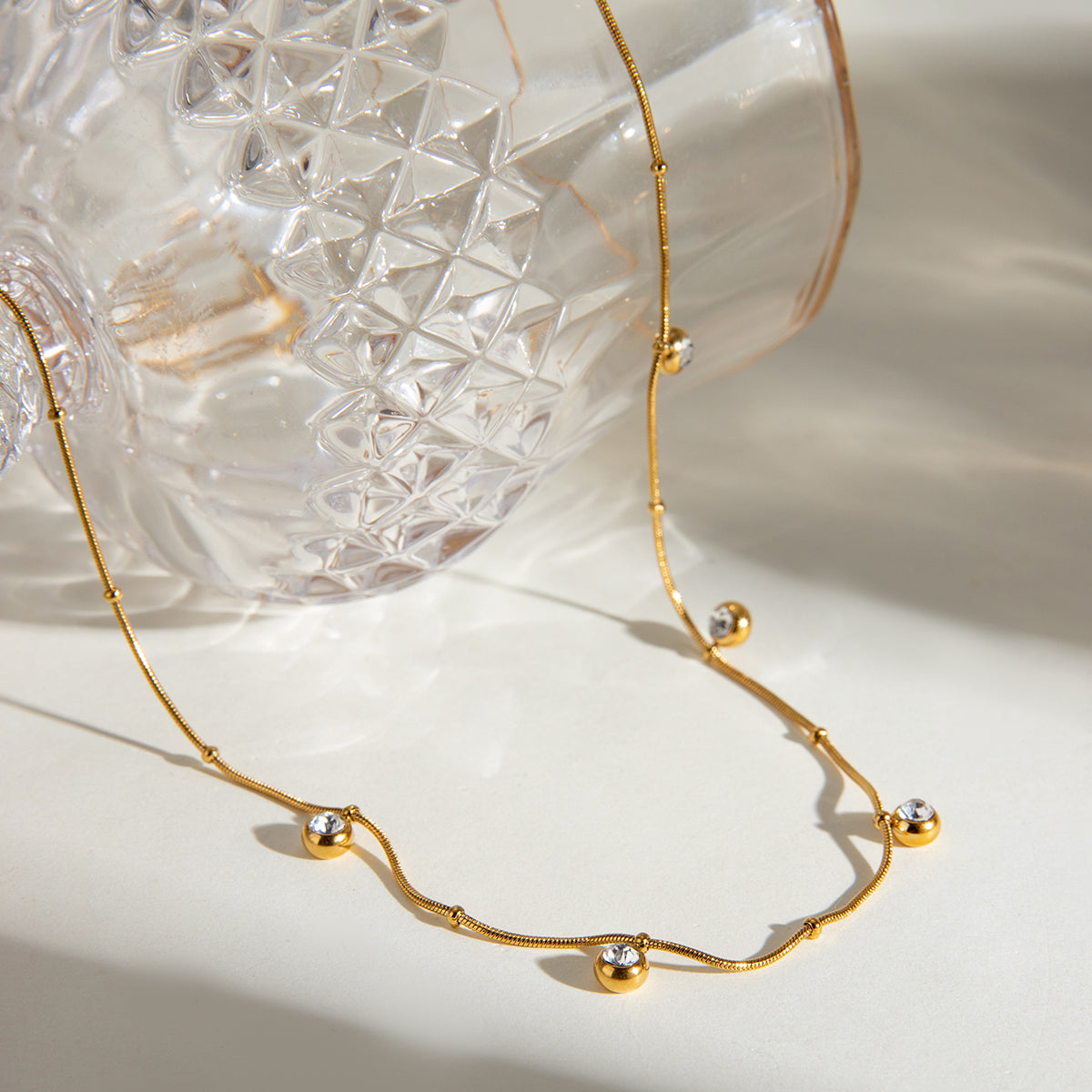 Colier din oțel placat cu aur cu zirconi mici-NE006