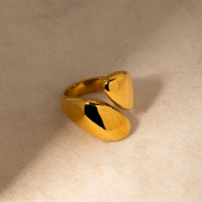 Anello asimmetrico in acciaio dorato -R228
