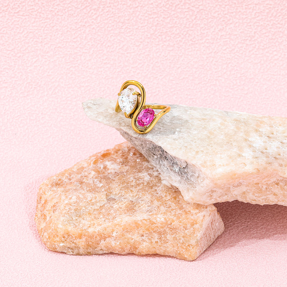 Δαχτυλίδι επιχρυσωμένο ατσάλι με λευκό και ροζ zircon-R283