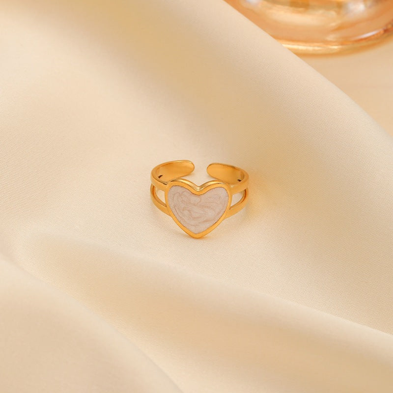 Δαχτυλίδι επιχρυσωμένο ατσάλι με λευκή καρδιά-R267