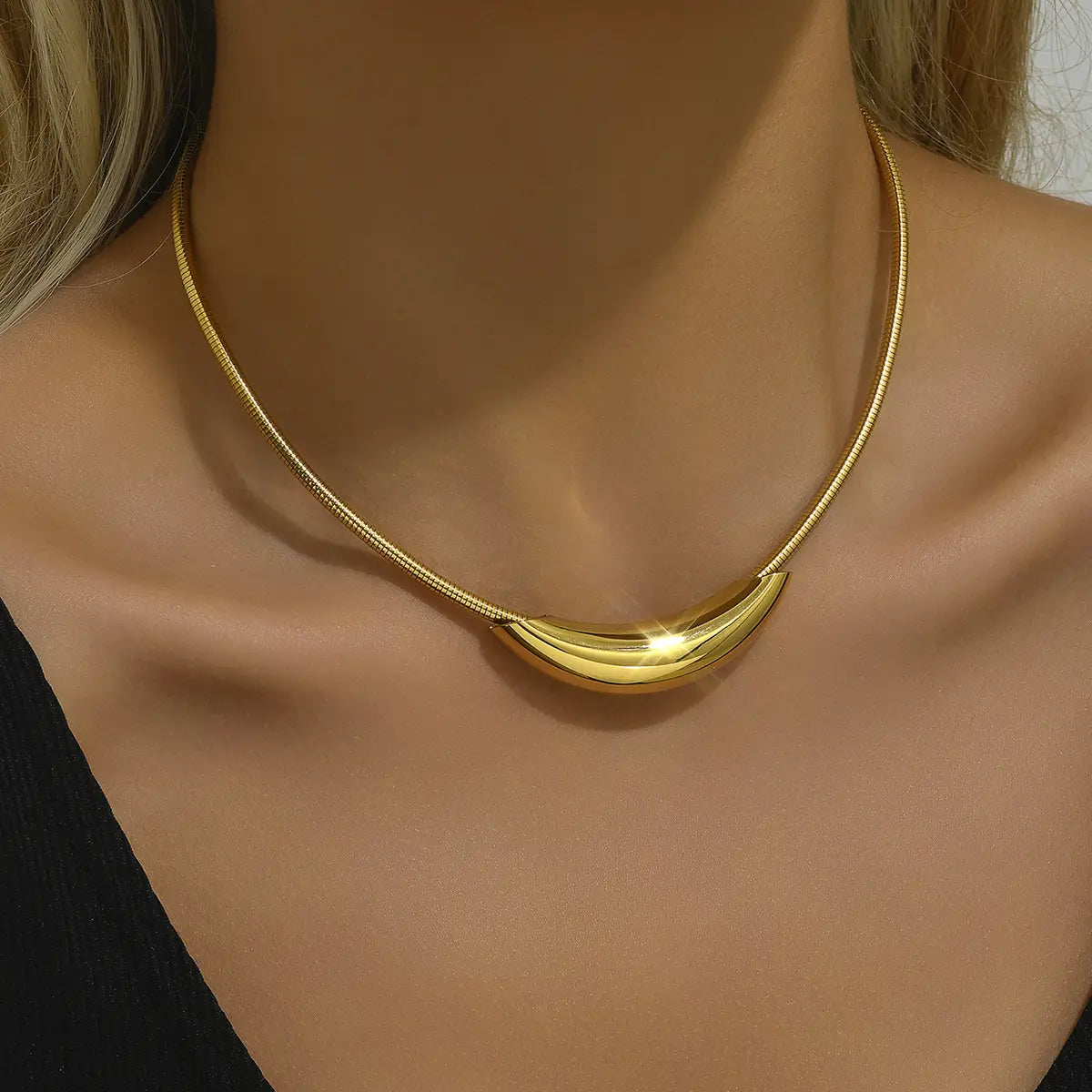 Steel choker necklace with gold detail-NE487