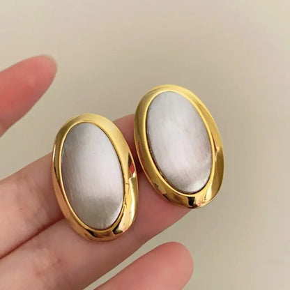 Brass oval earrings - w126