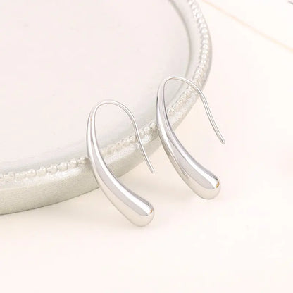 Σκουλαρίκια σε σχήμα γάντζου ασημί-EA305
