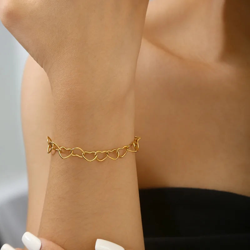 Βραχιόλι επιχρυσωμένο ατσάλι με καρδιές-BR090