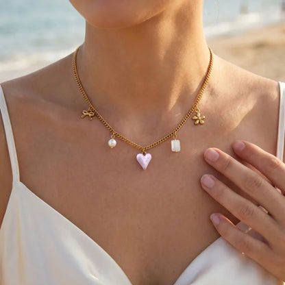 Κολιέ με ροζ καρδιά και charms - NE685