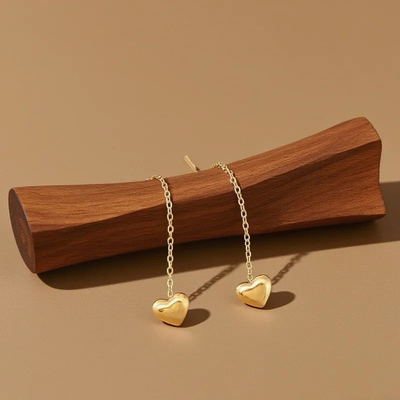 Cercei lungi din oțel placat cu aur cu inimi-EA829