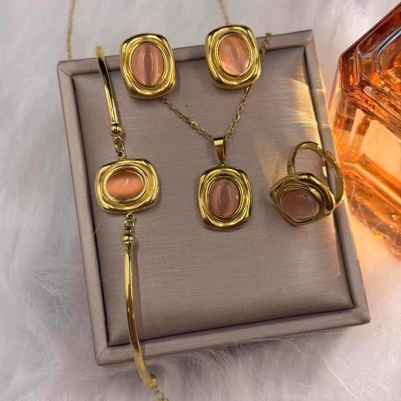 Σετ ατσάλι κολιέ σκουλαρίκια βραχιόλι και δαχτυλίδι με ροζ πέτρα-SET069