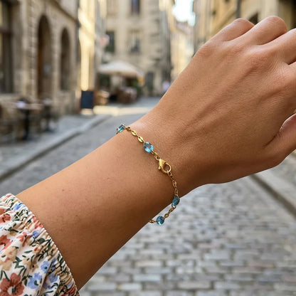 Steel bracelet with white flowers - BR255